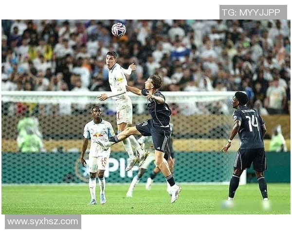 足总杯历史冷门AC米兰狂胜皇马6比2红牌事件引发全场热议