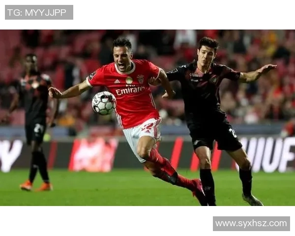 世界杯精彩对决里昂小胜本菲卡帽子戏法引爆全场战术分析揭秘