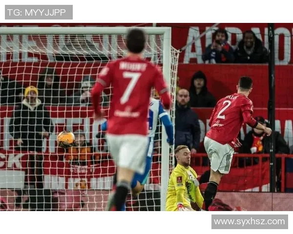 足总杯曼联大胜本菲卡红牌事件引发全场热议与数据分析