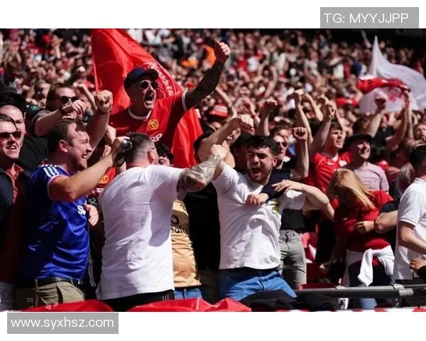 足总杯惊天冷门曼联与拜仁战成平局引发全场震惊 足总杯惊天冷门曼联与拜仁战成平局引发全场震惊