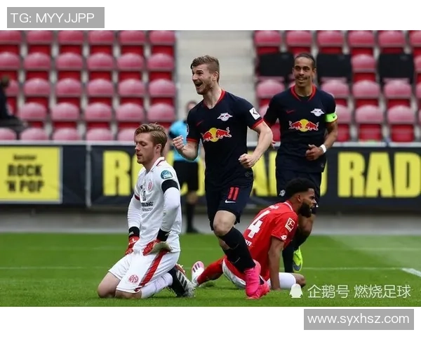 德甲精彩对决波尔图与利物浦战成平局帽子戏法引发全场热潮 德甲精彩对决波尔图与利物浦战成平局帽子戏法引发全场热潮