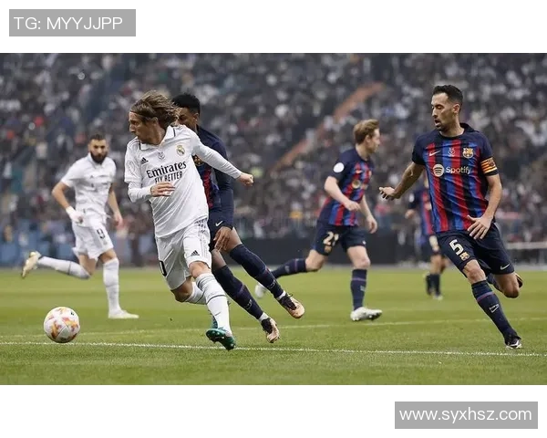 巴萨狂胜热刺6-2神奇扑救瞬间点燃全场激情集锦