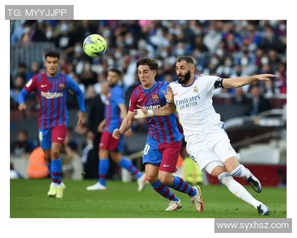 欧冠经典对决皇马大胜巴萨红牌争议引发全场热议与激情 欧冠经典对决皇马大胜巴萨红牌争议引发全场热议与激情