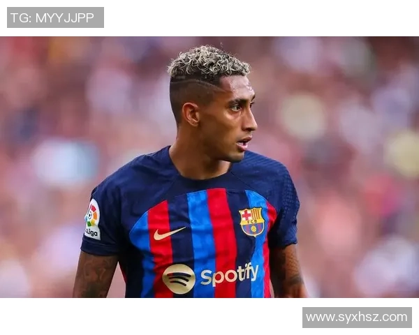 西甲激战曼城逆转里昂红牌争议引发全场热议与焦点分析 西甲激战曼城逆转里昂红牌争议引发全场热议与焦点分析